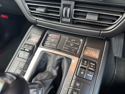2020 Porsche MACAN thumbnail 54