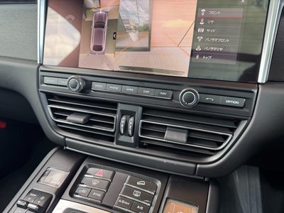 2020 Porsche MACAN thumbnail 53