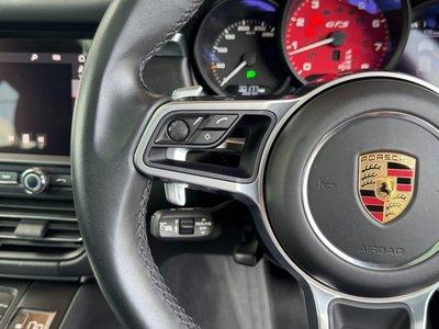 2020 Porsche MACAN thumbnail 46