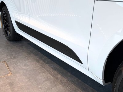 2020 Porsche MACAN thumbnail 29