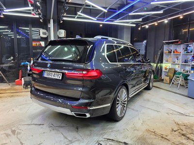 BMW X7 - 8