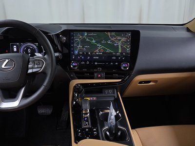 صورة مصغرة 20 لـ 2025 Lexus NX