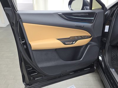 صورة مصغرة 14 لـ 2025 Lexus NX