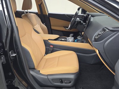 صورة مصغرة 17 لـ 2025 Lexus NX