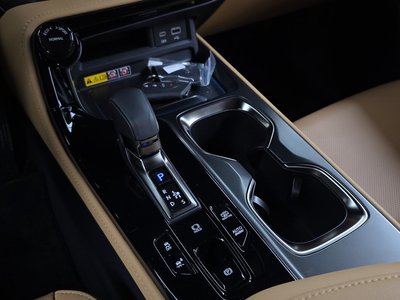 صورة مصغرة 12 لـ 2025 Lexus NX