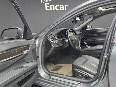 BMW 7 SERIES - 10