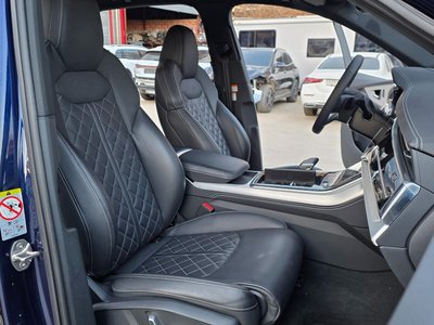 AUDI Q7 - 9