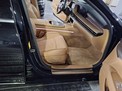 2022 Genesis G90 — фото 10