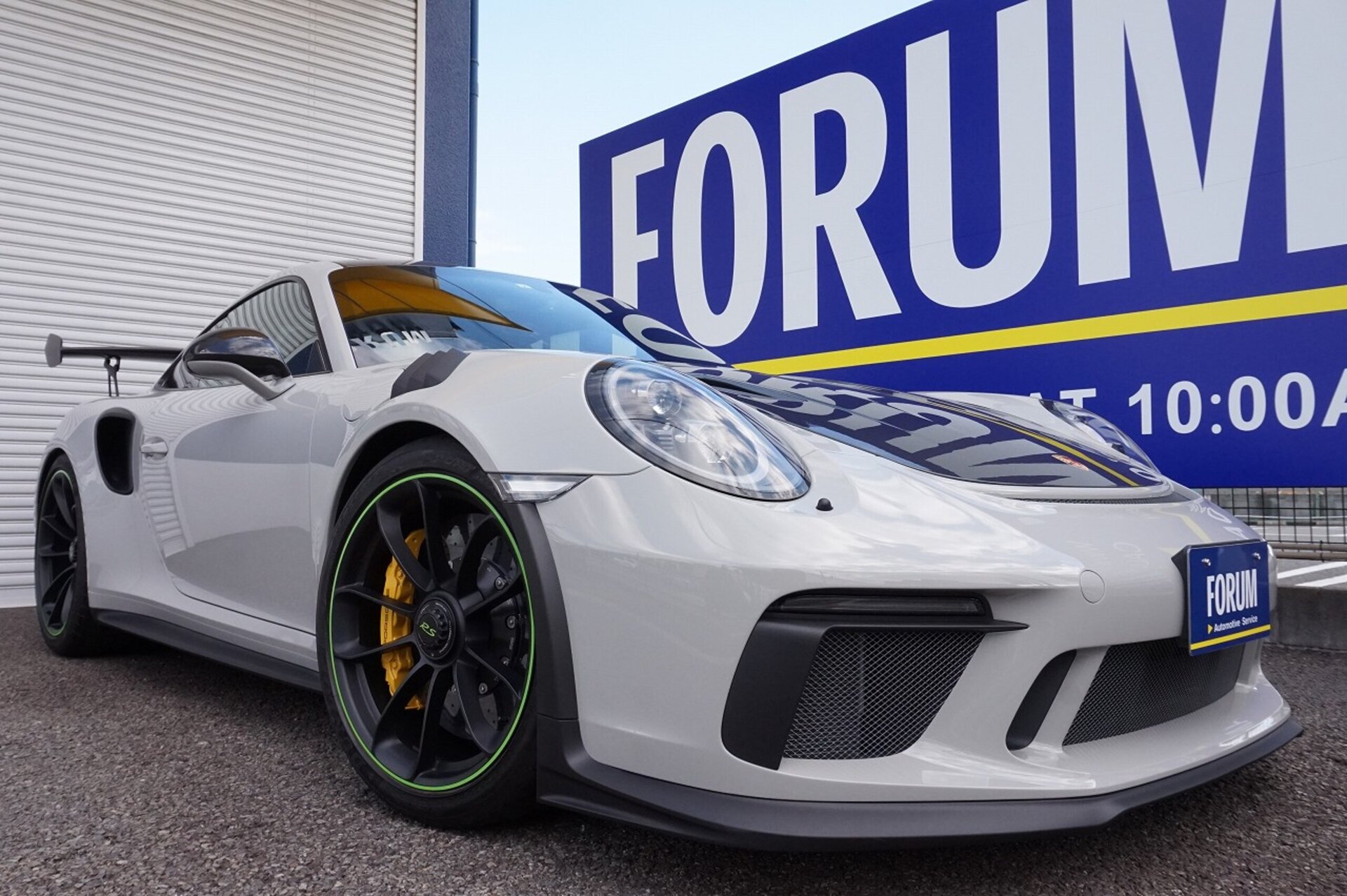 PORSCHE 911 - View 1