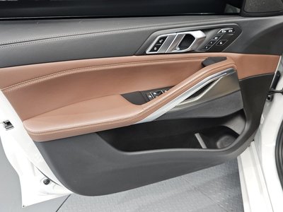 2022 BMW X6 — миниатюра 14