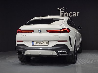 2022 BMW X6 — фото 3