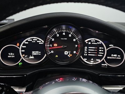 PORSCHE PANAMERA - 8