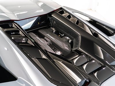 صورة مصغرة 31 لـ 2025 Lamborghini REVUELTO