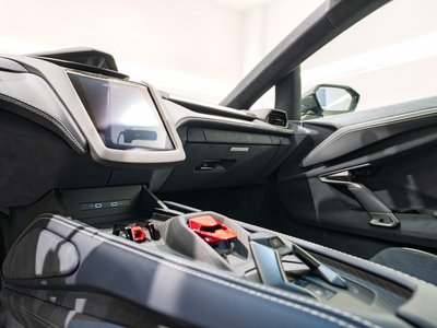 صورة مصغرة 33 لـ 2025 Lamborghini REVUELTO