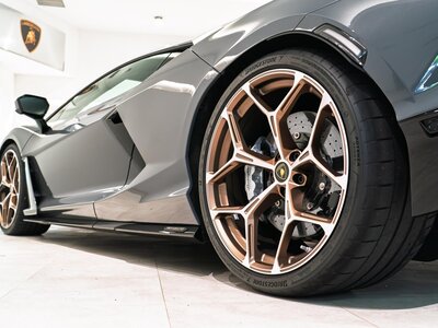 صورة مصغرة 29 لـ 2025 Lamborghini REVUELTO
