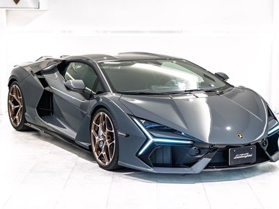 صورة 8 لـ 2025 Lamborghini REVUELTO