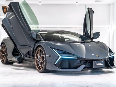 صورة 2 لـ 2025 Lamborghini REVUELTO