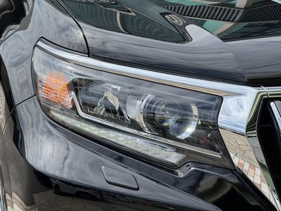 TOYOTA LAND CRUISER PRADO - 10