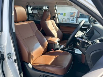 TOYOTA LAND CRUISER PRADO - 3