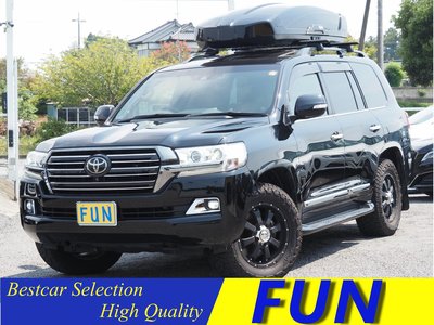 TOYOTA LAND CRUISER 200