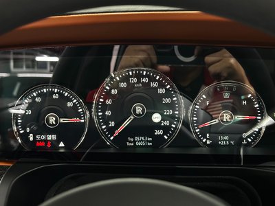 ROLLS-ROYCE GHOST - 8