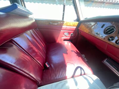 ROLLS-ROYCE PHANTOM - 10