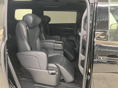 صورة مصغرة 28 لـ 2023 Toyota VELLFIRE