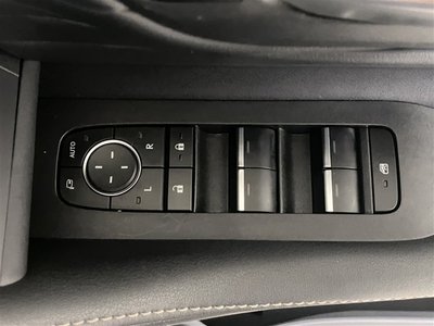 صورة مصغرة 25 لـ 2023 Toyota VELLFIRE