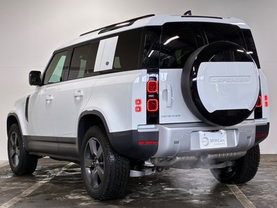 LAND ROVER DEFENDER - 8