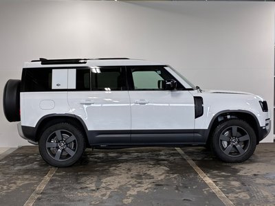 LAND ROVER DEFENDER - 5