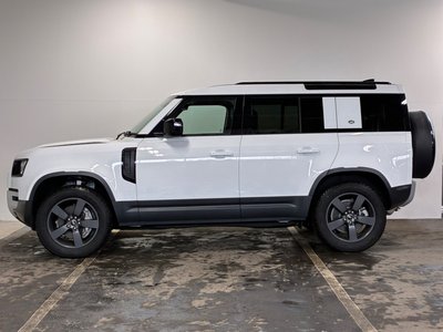 LAND ROVER DEFENDER - 9