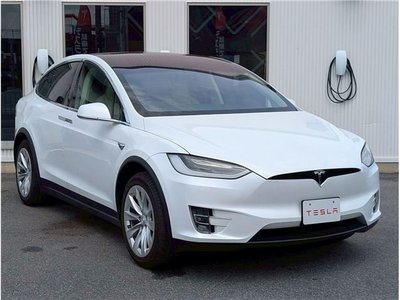 TESLA MODEL X - 6