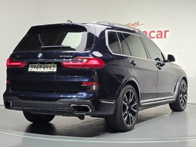 2020 BMW X7 — фото 4