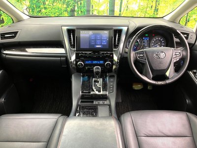 TOYOTA ALPHARD - 2