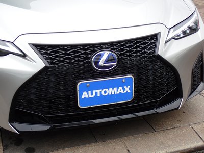 LEXUS IS - 8