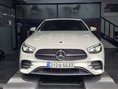 MERCEDES-BENZ E-CLASS - 2