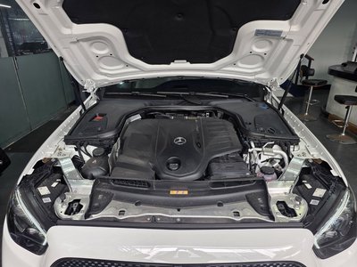 MERCEDES-BENZ E-CLASS - 7