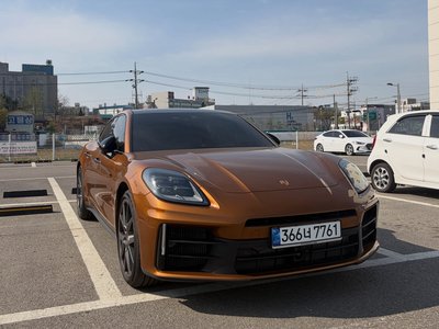 صورة 1 لـ 2025 Porsche PANAMERA