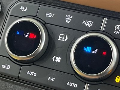 LAND ROVER DEFENDER - 6