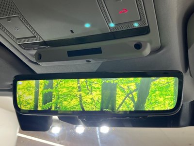 LAND ROVER DEFENDER - 8