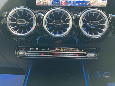2025 Mercedes-BENZ EQA — миниатюра 34