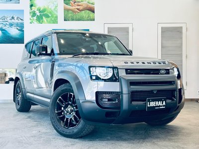 LAND ROVER DEFENDER - 4