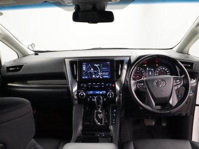 2023 Toyota ALPHARD photo 5