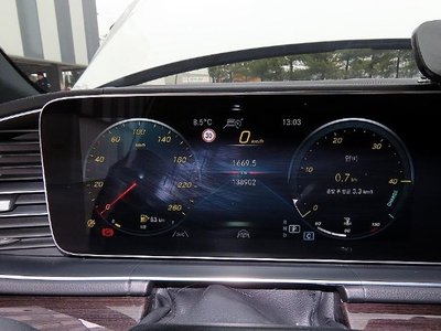 MERCEDES-BENZ GLE - 9