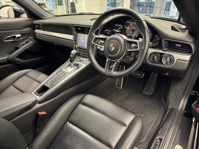 PORSCHE 911 - 9