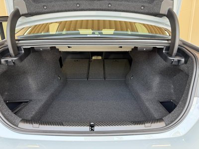 2024 BMW 5 SERIES 缩略图 38