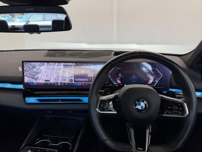 2024 BMW 5 SERIES 缩略图 11