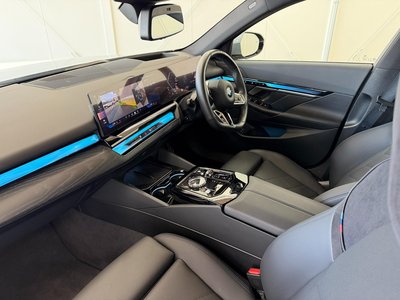 2024 BMW 5 SERIES photo 5