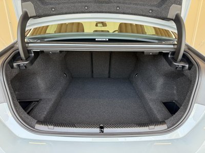 2024 BMW 5 SERIES 缩略图 36