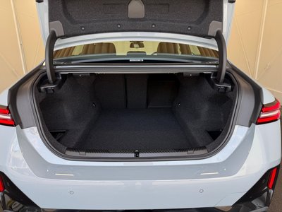 2024 BMW 5 SERIES 缩略图 37